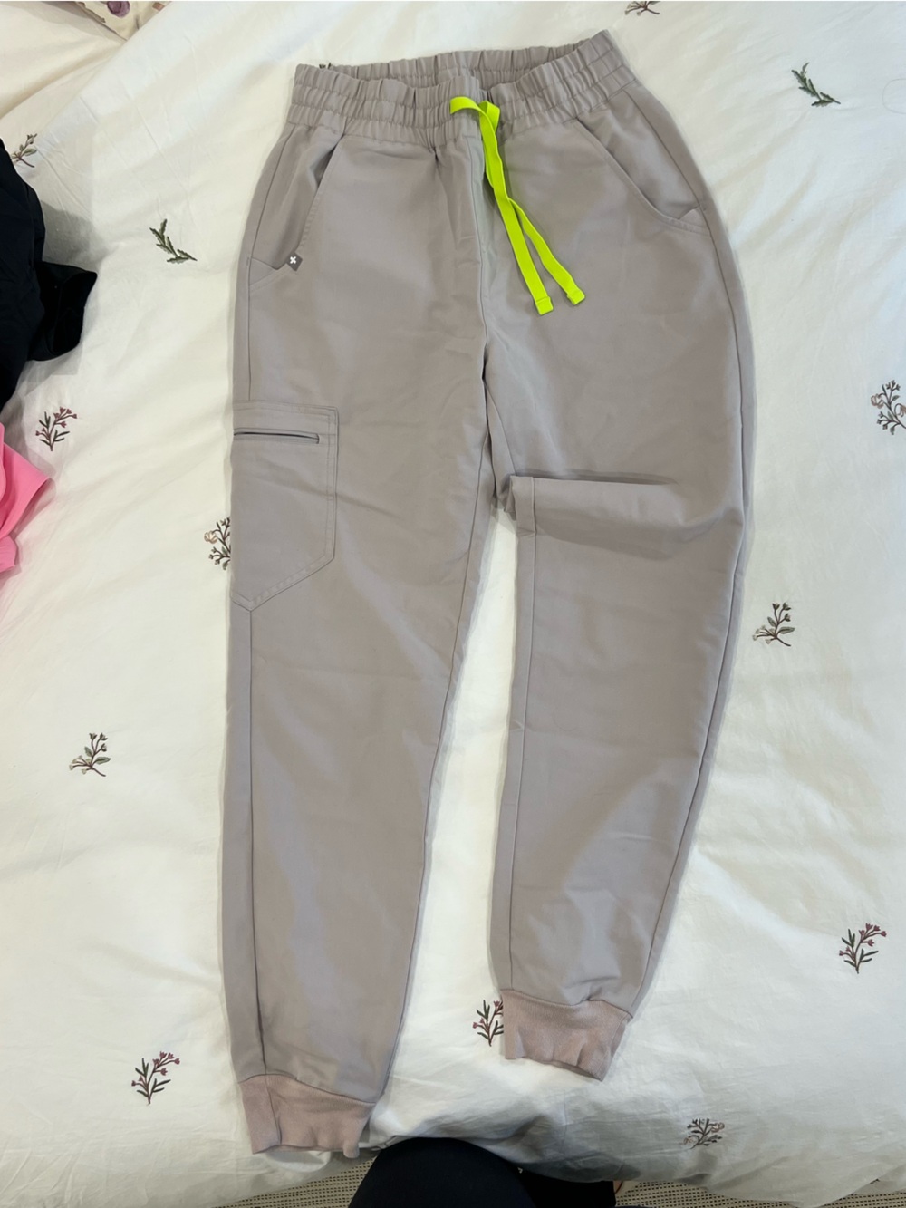 figs jogger slate xs